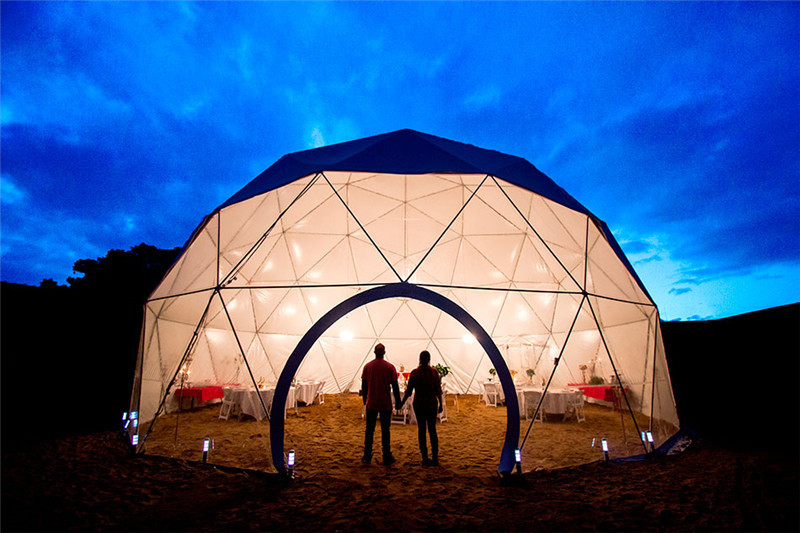 Transparent Cover Dome Tent Lights Up in The Night Events