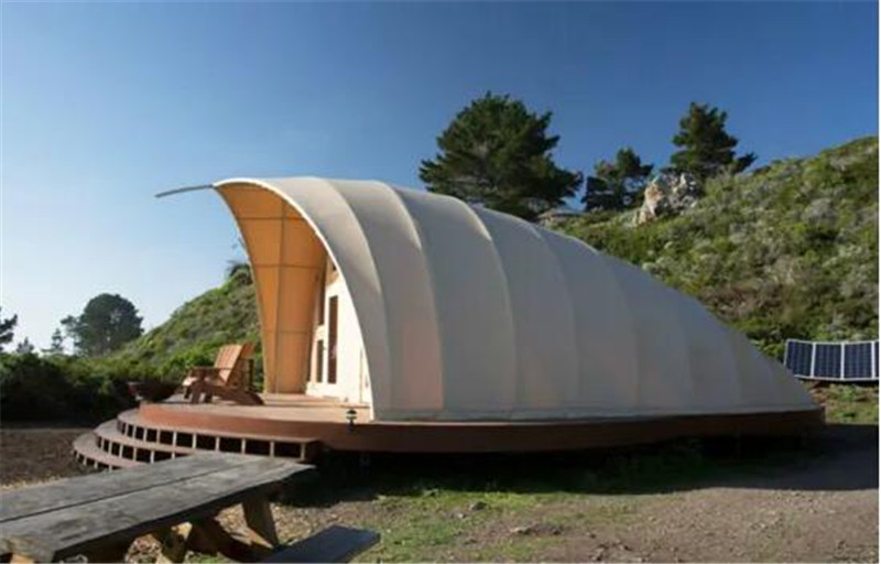 Creative Design Hotel A Big Shell From The Sea